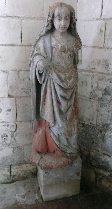 statue : Sainte Catherine