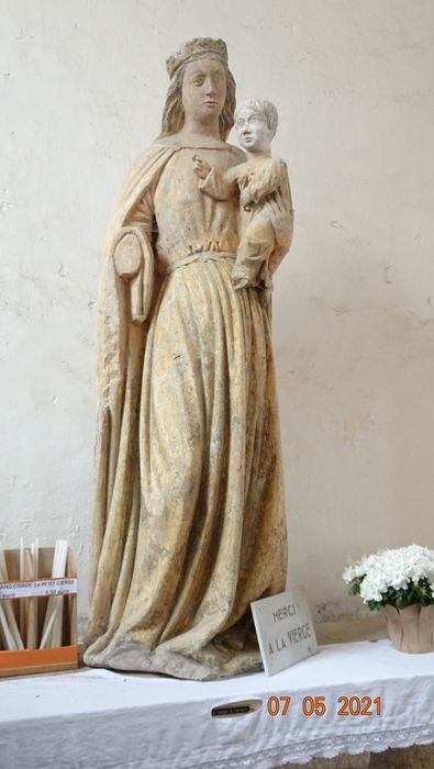 statue : Vierge à l'Enfant - © Ministère de la Culture (France), Conservation des antiquités et des objets d’art de la Marne - Tous droits réservés
