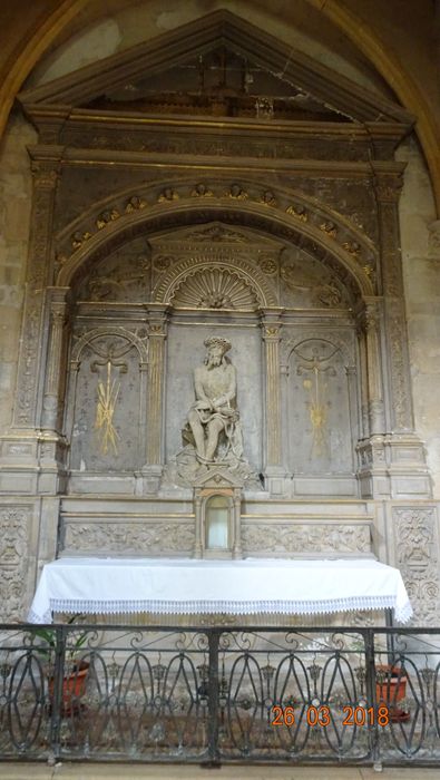 statue : Christ de Pitié