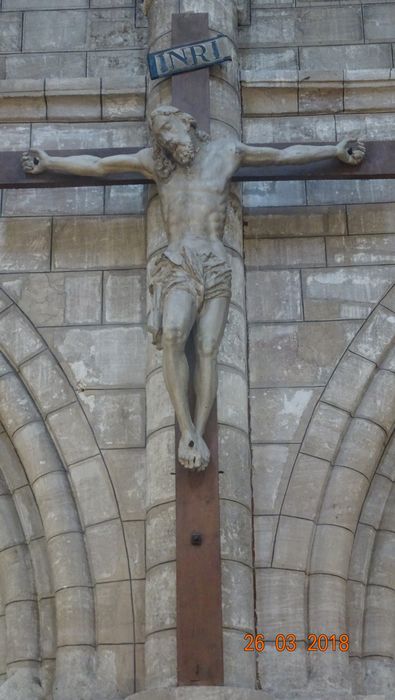 statue : Christ en croix - © Ministère de la Culture (France), Conservation des antiquités et des objets d’art de la Marne - Tous droits réservés