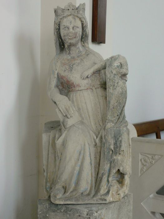 statue : Vierge à l'Enfant assise