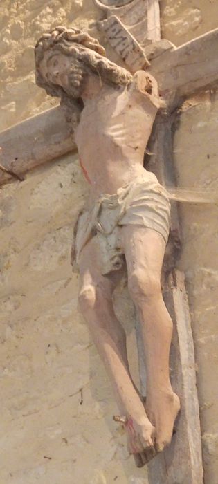 statue : Christ en croix