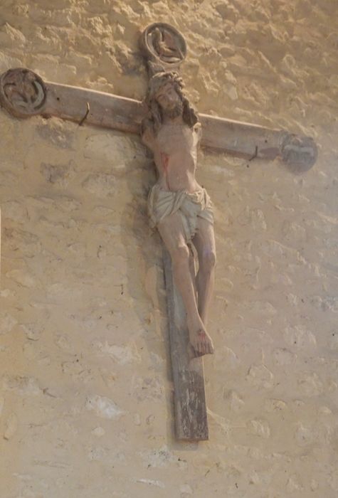 statue : Christ en croix