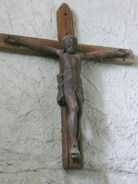 statue : Christ en croix