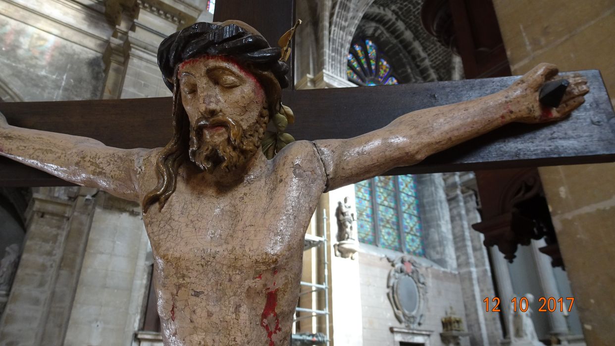 statue : Christ en croix, vue partielle - © Ministère de la Culture (France), Conservation des antiquités et des objets d’art de la Marne - Tous droits réservés