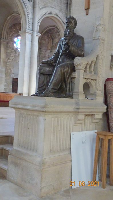 statue : Saint Paul