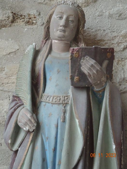 statue : Sainte Catherine
