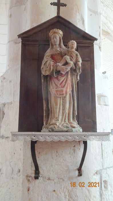 Statue : Vierge à l'Enfant