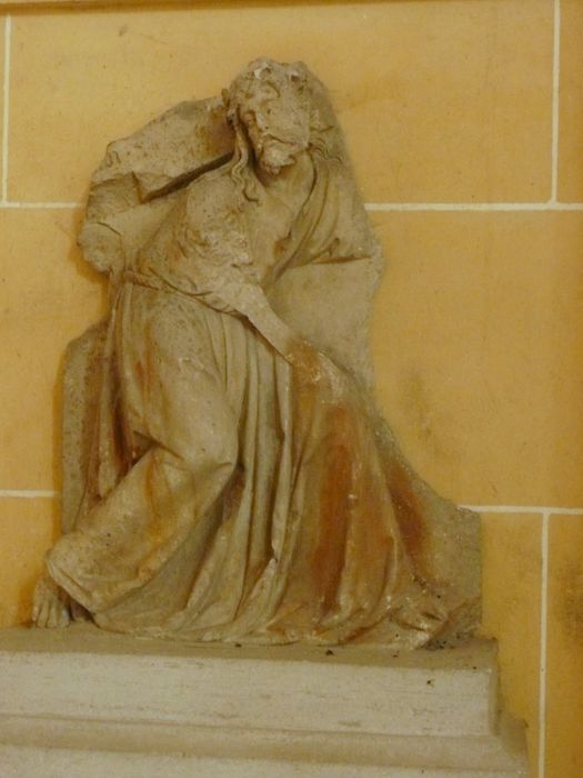 bas-relief : Portement de croix