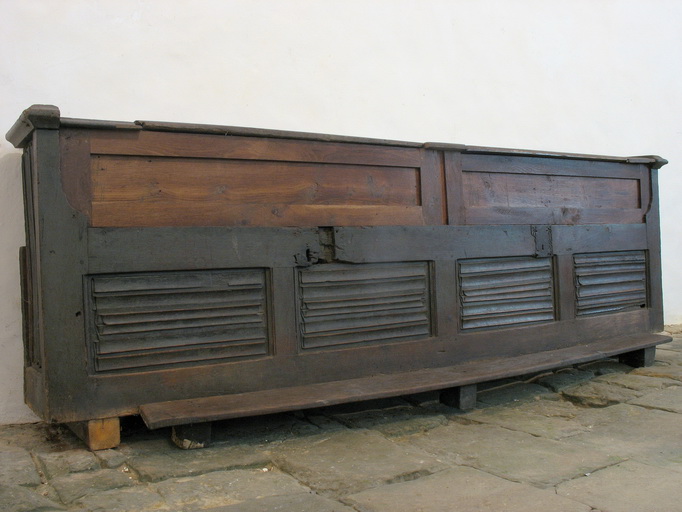 banc de fidèles (banc-coffre d'église), vue générale