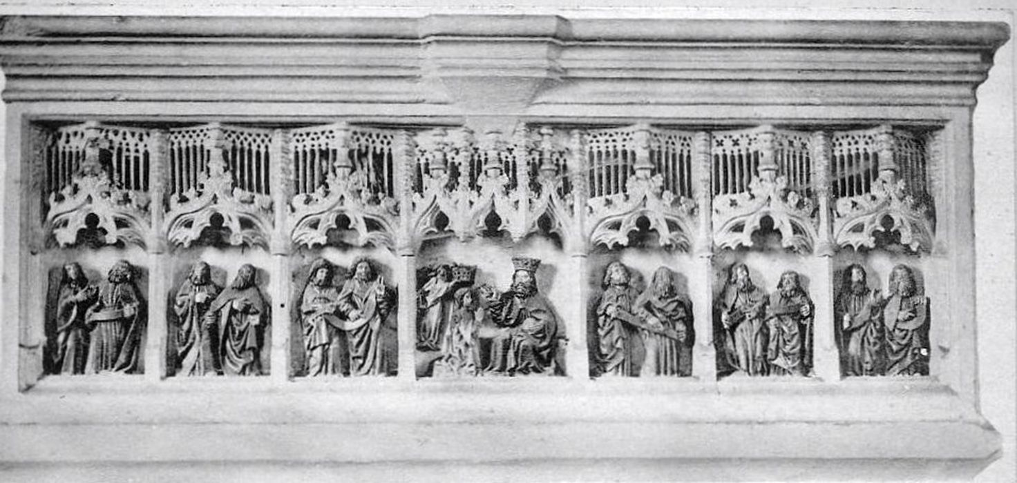 retable en bas-relief : les Douze apôtres - © Ministère de la Culture (France), Conservation des antiquités et des objets d’art de Meurthe-et-Moselle - Tous droits réservés
