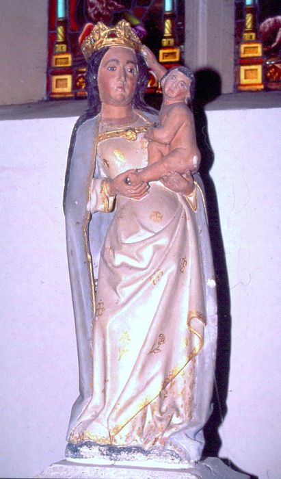 statue : Vierge à l'Enfant