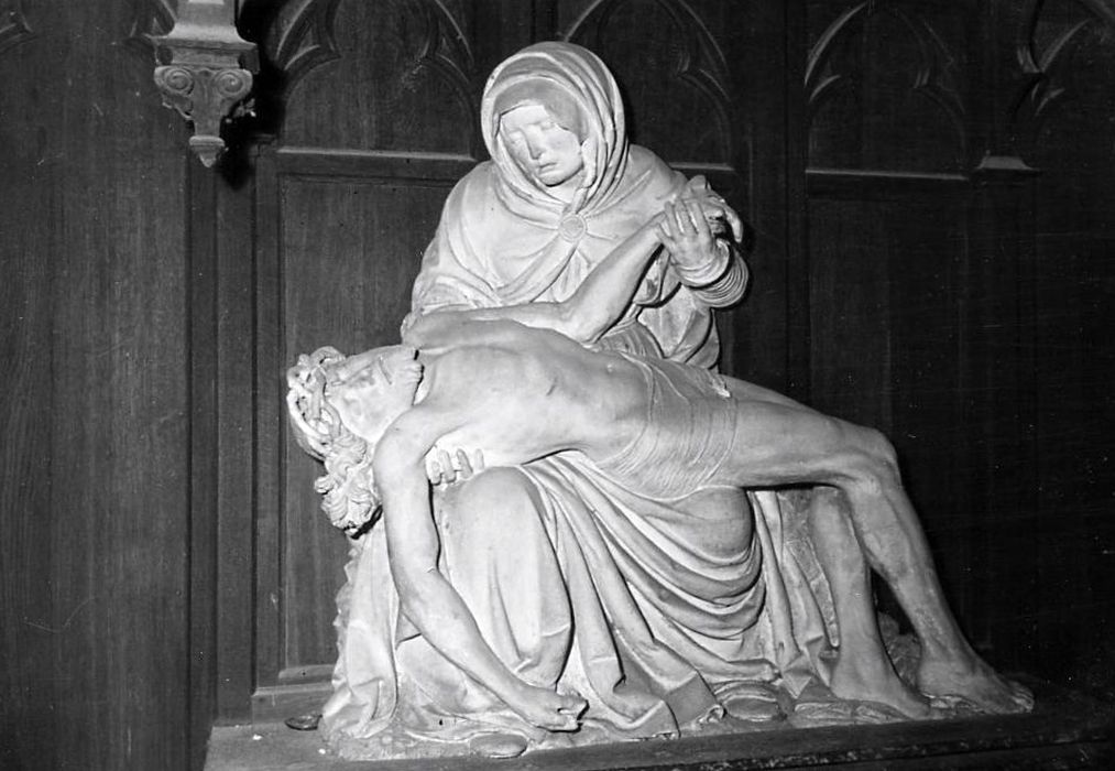 groupe sculpté : Vierge de Pitié