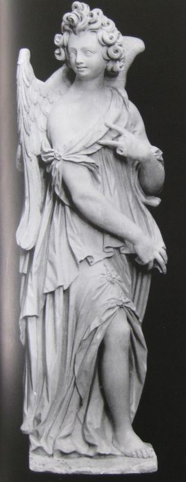 statue : Ange figurant la Foi