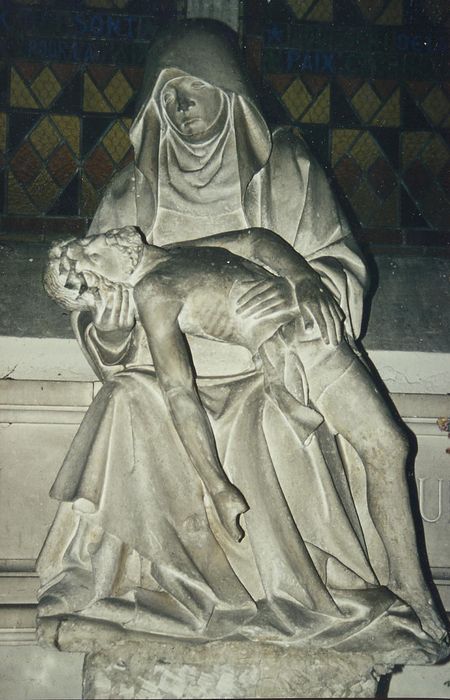 groupe sculpté : Vierge de Pitié