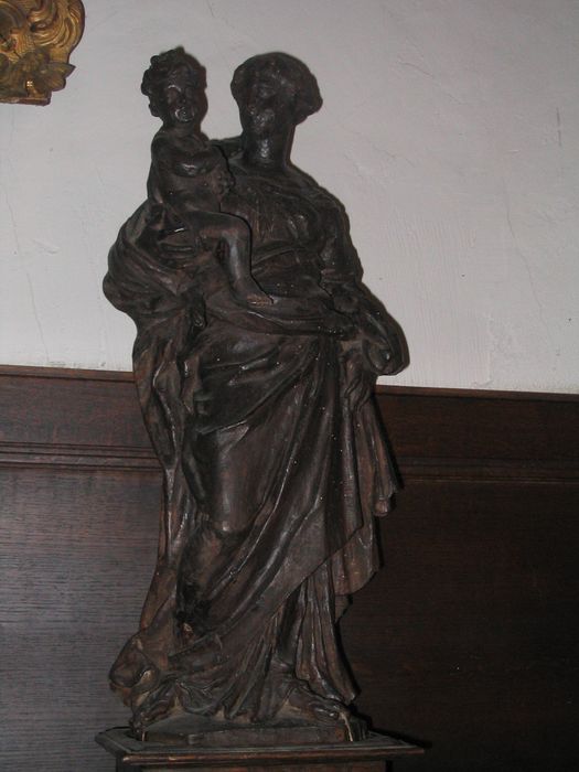 Statue et son socle : Vierge à l'enfant