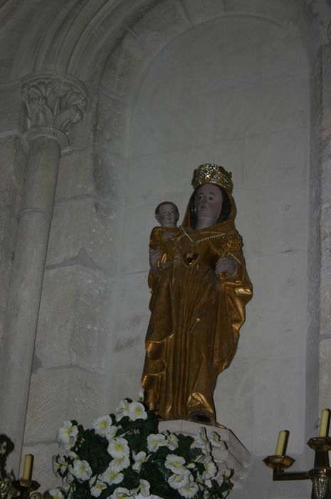 statue : Vierge à l'Enfant