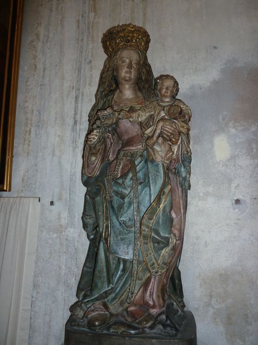 statue : Vierge à l'Enfant