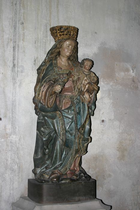 statue : Vierge à l'Enfant