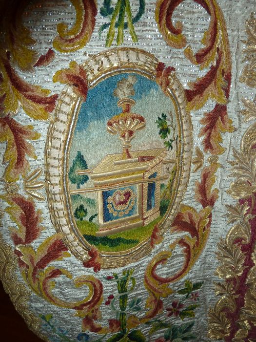 chasuble, détail