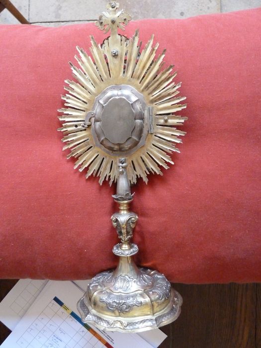 reliquaire-monstrance