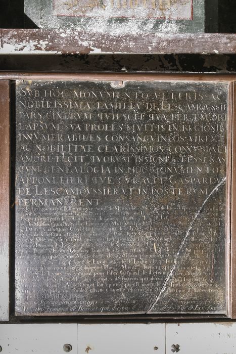 plaque funéraire (inscription funéraire commémorative) de la famille Lescamoussier - © Ministère de la Culture (France), Conservation des antiquités et des objets d’art de la Meuse, tous droits réservés