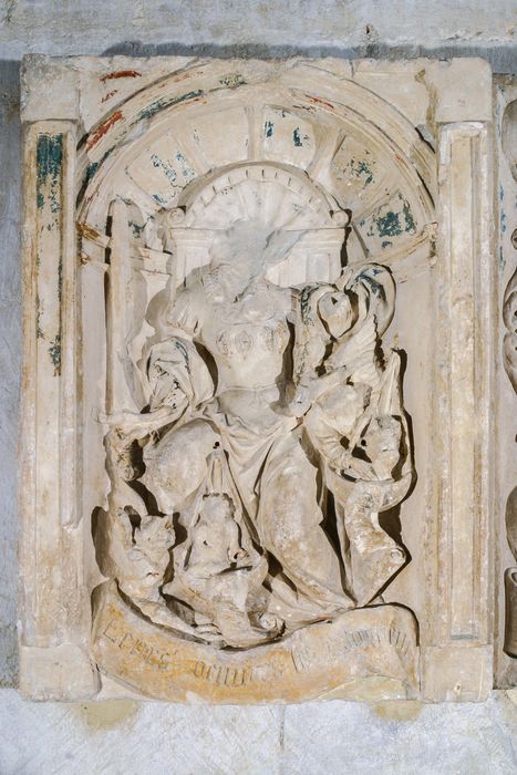 bas-relief : la Justice - © Ministère de la Culture (France), Conservation des antiquités et des objets d’art de la Meuse – Tous droits réservés