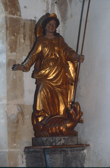 statue : Sainte Marguerite