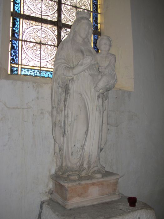 statue : Vierge à l'Enfant