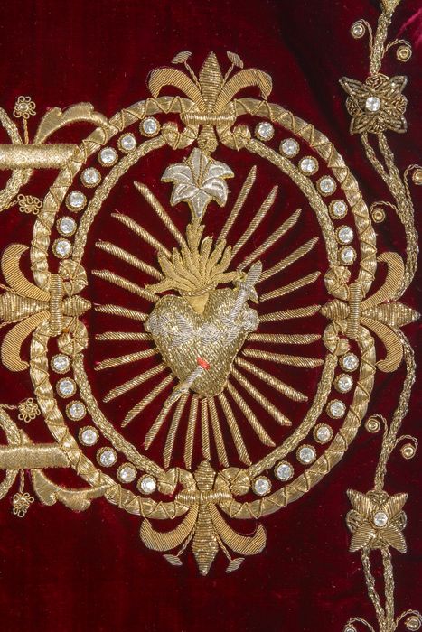 chasuble (ornement rouge), détail