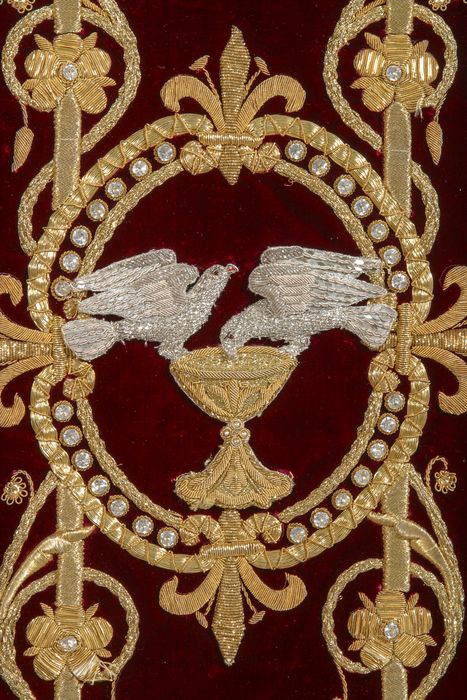 chasuble (ornement rouge), détail