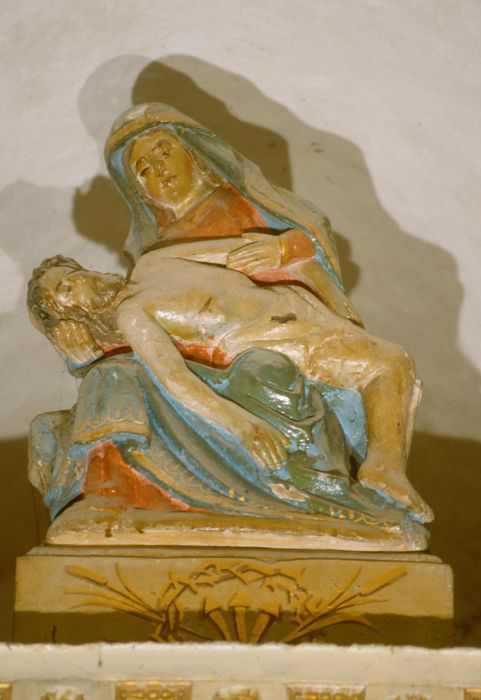 statue : Vierge de Pitié