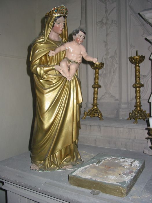 statue : Vierge à l'Enfant