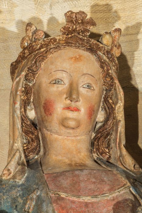 statue : Vierge à l'Enfant dite Notre-Dame des Fossés, détail