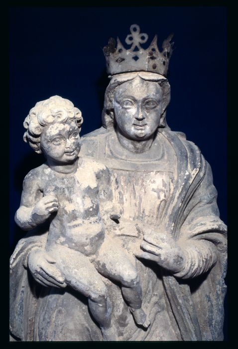 statue : Vierge à l'Enfant, vue partielle