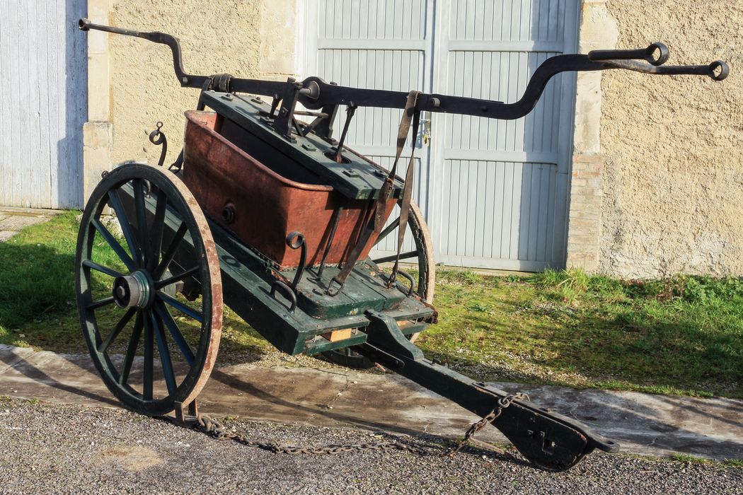 Pompe hippomobile à deux roues
