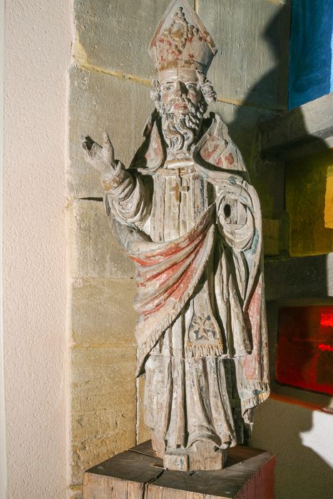 statue : Saint évêque