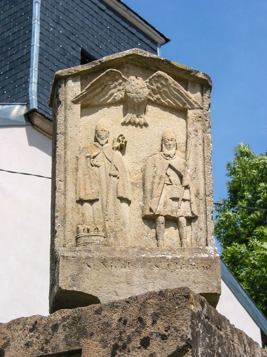 monument funéraire : Saint Nicolas et saint Clément - © Ministère de la Culture (France), Conservation des antiquités et des objets d’art de la Meuse - Tous droits réservés