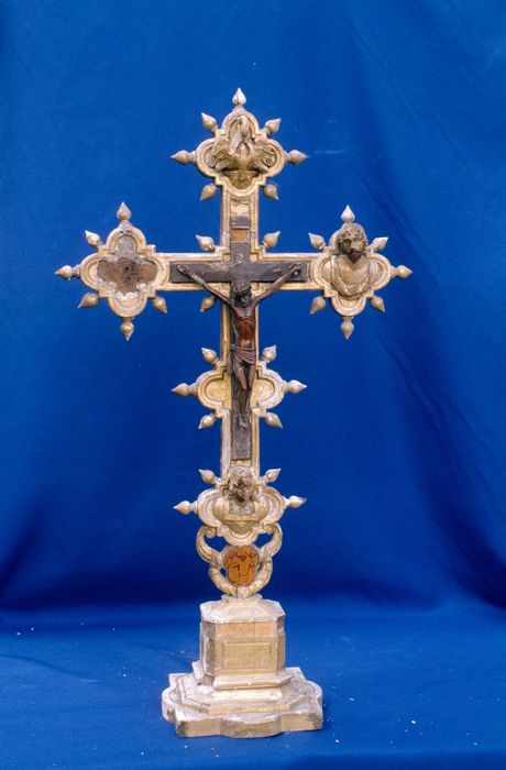 croix d'autel - © Ministère de la Culture (France), Conservation des antiquités et des objets d’art de la Meuse - Tous droits réservés