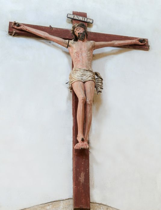 statue : Christ en croix