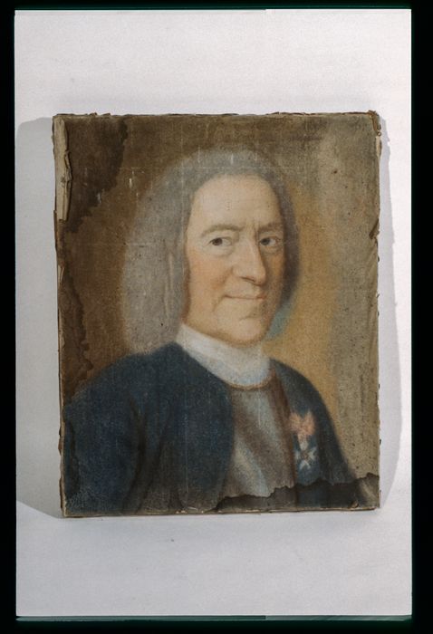 tableau : Portrait d'un homme aux cheveux blancs décoré de l'ordre de saint Louis - © Ministère de la Culture (France), Conservation des antiquités et des objets d’art de la Meuse - Tous droits réservés