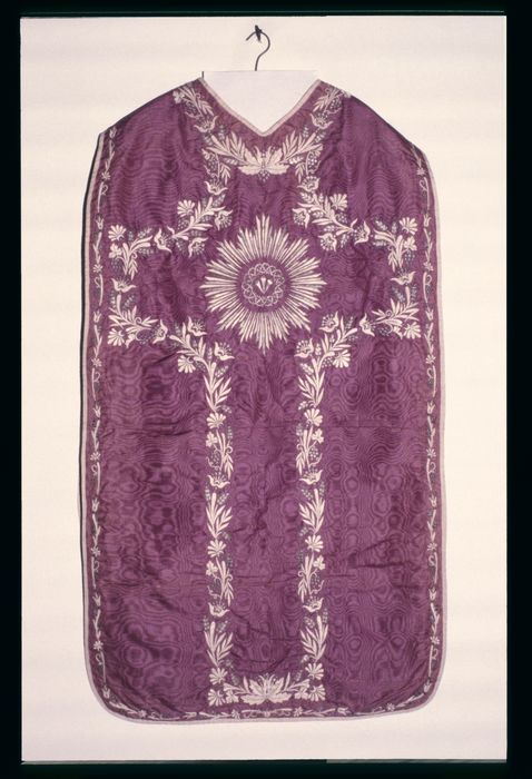 chasuble réversible - © Ministère de la Culture (France), Conservation des antiquités et des objets d’art de la Meuse - Tous droits réservés