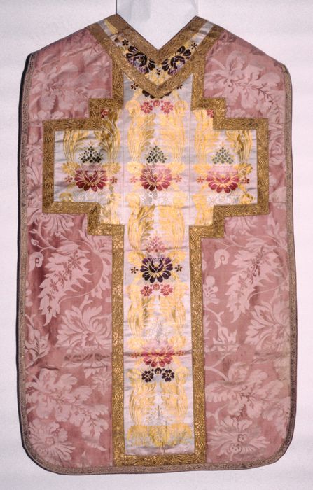 chasuble - © Ministère de la Culture (France), Conservation des antiquités et des objets d’art de la Meuse – Tous droits réservés