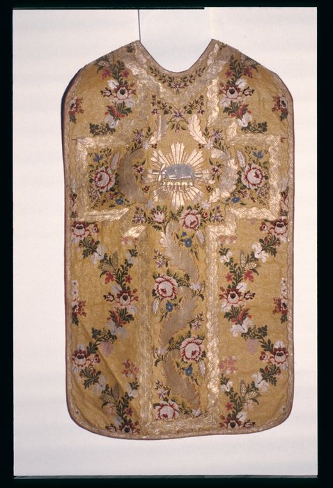 chasuble - © Ministère de la Culture (France), Conservation des antiquités et des objets d’art de la Meuse – Tous droits réservés