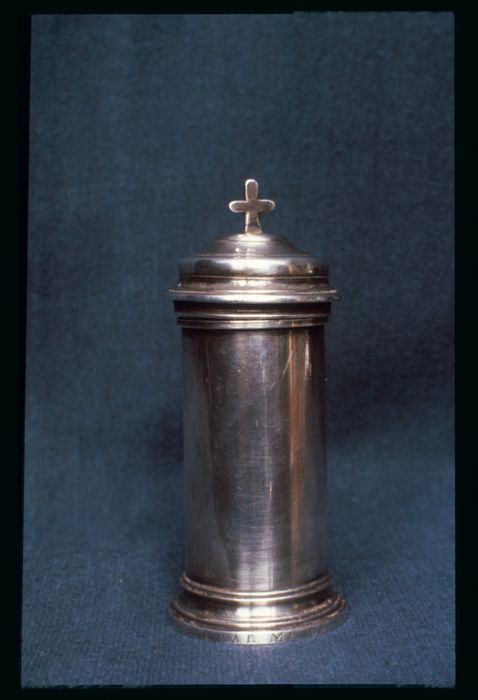 ampoule aux saintes huiles - © Ministère de la Culture (France), Conservation des antiquités et des objets d’art de la Meuse - Tous droits réservés