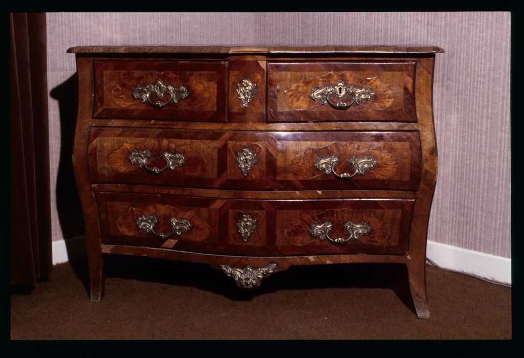 commode - © Ministère de la Culture (France), Conservation des antiquités et des objets d’art de la Meuse – Tous droits réservés