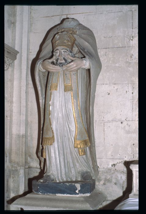 statue : Saint Didier céphalophore