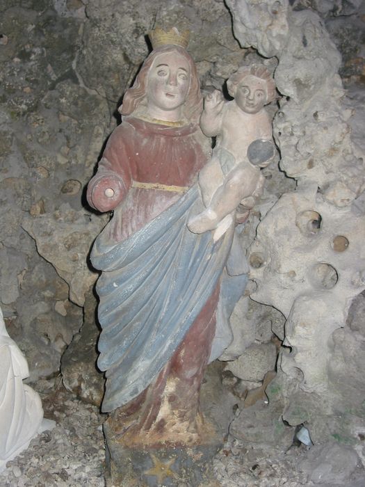 Statue : Vierge à l'Enfant