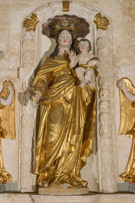 statue : Vierge à l'Enfant