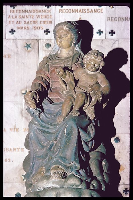 statue : Vierge à l'Enfant